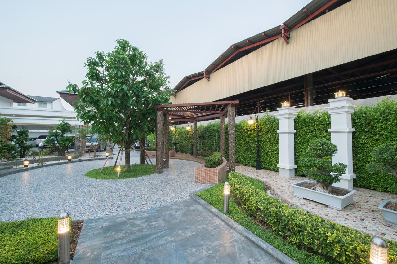 Nartsiri Hotel Ubon Ratchathani Esterno foto